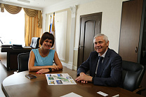 П.А. Рожков в офисе ПКР встретился с Министром спорта Белгородской области Н.Ю. Жигаловой