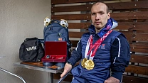 Без Границ: «Я могу больше, чем здоровые люди» Подлинная история Михаила Асташова, который не стал курьером, но выиграл Паралимпийские игры