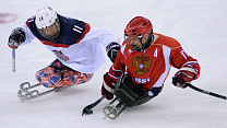 Сборная России по хоккею-следж стала серебряным призером XI Паралимпийских зимних игр в г. Сочи, уступив сборной США с минимальным счетом 1:0