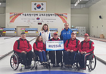Сборная команда России по керлингу на колясках ведет борьбу за медали международного турнира в Корее